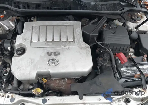 2009 Toyota Camry Le V6 z USA, uszkodzony, nr VIN 4T1BK46K49U076762